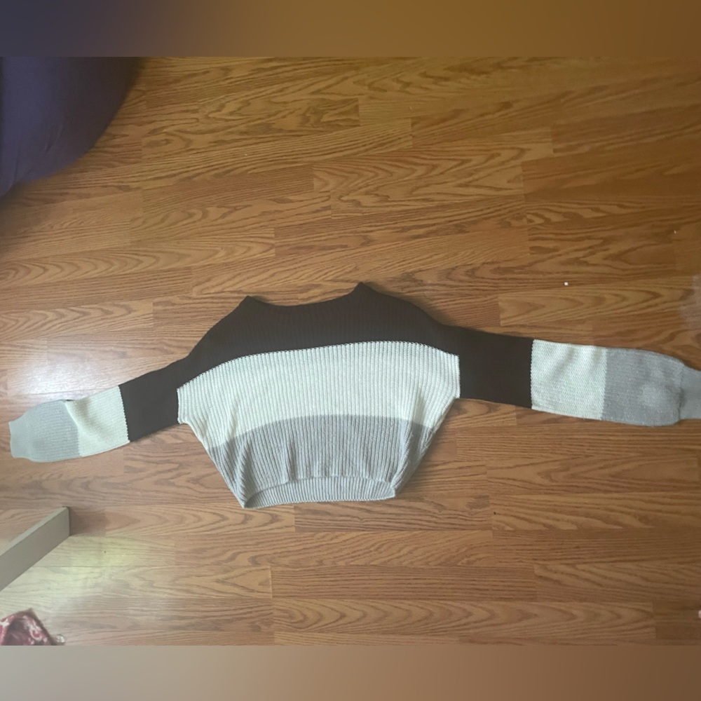 Cute stripe sweater from Streetwear Society